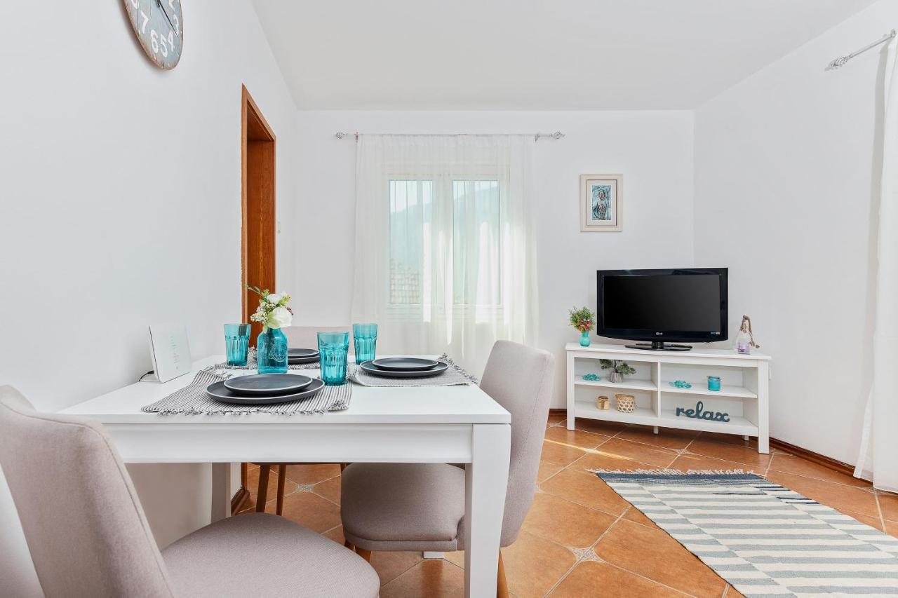 Promenade Rose Apartment โกตอร์ ภายนอก รูปภาพ