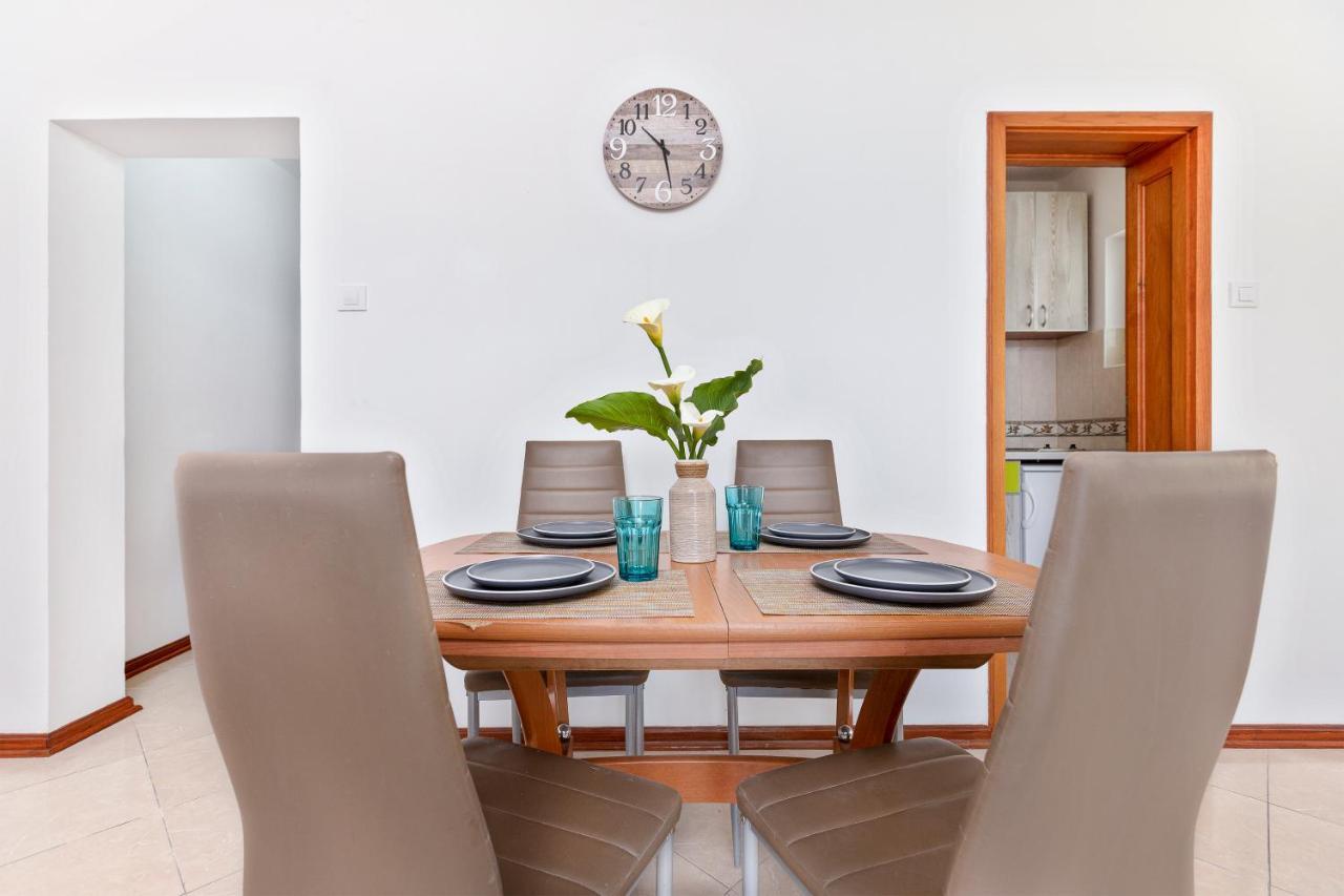 Promenade Rose Apartment โกตอร์ ภายนอก รูปภาพ