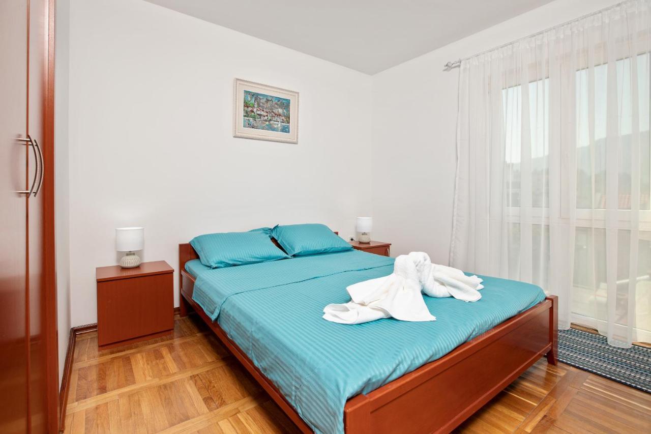 Promenade Rose Apartment โกตอร์ ภายนอก รูปภาพ