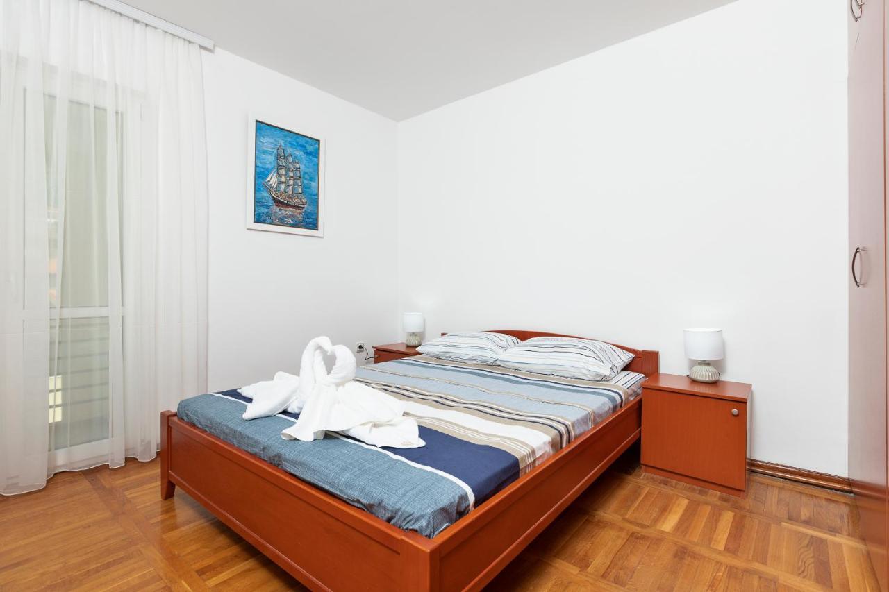 Promenade Rose Apartment โกตอร์ ภายนอก รูปภาพ