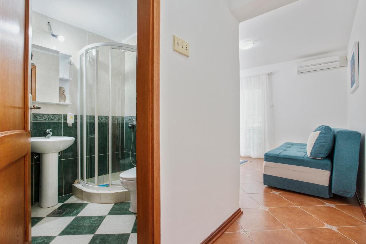 Promenade Rose Apartment โกตอร์ ภายนอก รูปภาพ