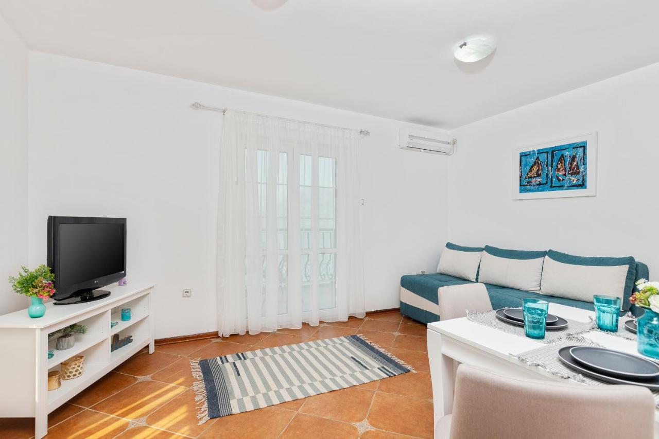 Promenade Rose Apartment โกตอร์ ภายนอก รูปภาพ