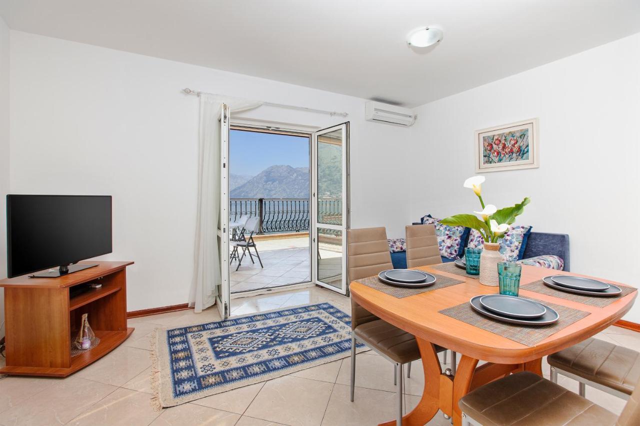Promenade Rose Apartment โกตอร์ ภายนอก รูปภาพ