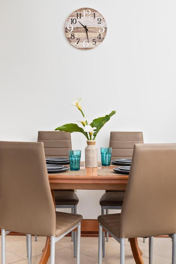 Promenade Rose Apartment โกตอร์ ภายนอก รูปภาพ